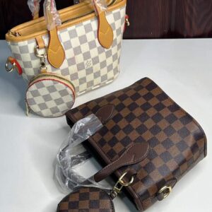 Pinko Mini – شنطة صغيرة بإطلالة كبيرة - جملة اكسبريس