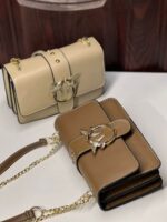 شنطة جلد فاخرة بسلسلة معدنية وتصميم طيور ذهبي - جملة اكسبريس