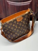 Cross with Wallet – شنطة كروس عملية بمحفظة مطابقة - جملة اكسبريس