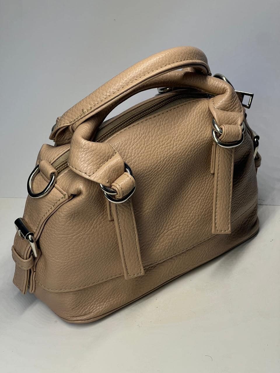 شنطة يد أنيقة - جملة اكسبريس شنطة يد أنيقة - جملة اكسبريس