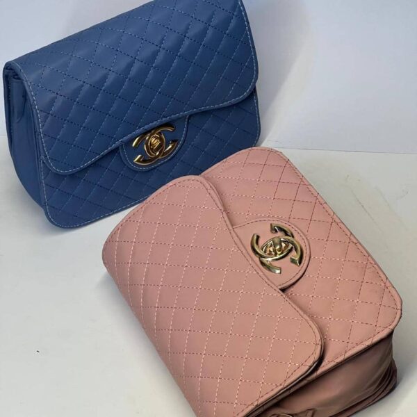 شنطة حريمي كلاسيك جلد مبطن - جملة اكسبريس