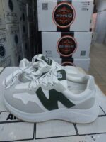 ⁦كوتشي حريمي خامة مستوردة الجملة بداية من 10 قطع⁩ - الصورة ⁦15⁩