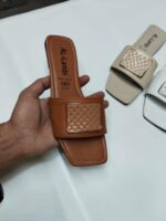 ⁦صندل حريمي جملة من اول ١٠ قطع⁩ - الصورة ⁦2⁩