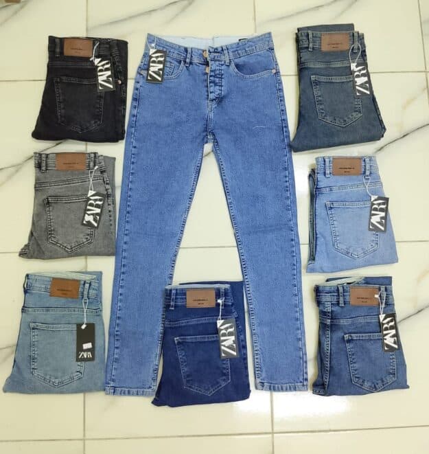 cropped-WhatsApp-Image-2025-08-23-at-22.06.36.jpeg بنطلون جينز شبابي - الصورة 1