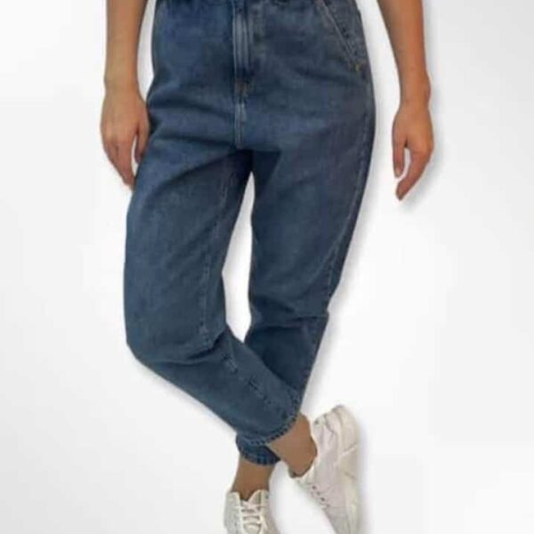 موديل جينز Boyfriend ازرق – جملة اكسبريس