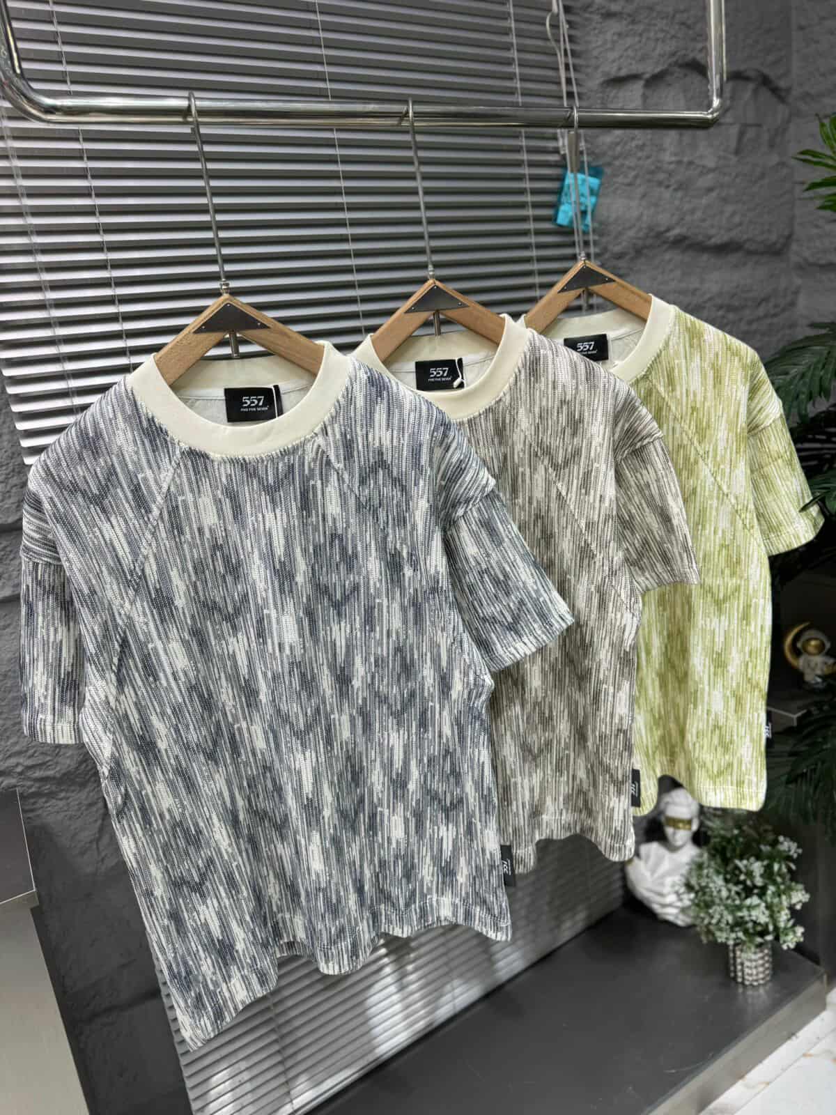 WhatsApp-Image-2025-09-01-at-22.23.42-6.jpeg تيشيرت رجالي مستورد – أناقة التفاصيل وجودة الخامة! - الصورة 1