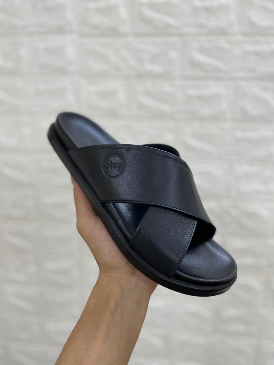 WhatsApp Image 2025-09-08 at 20.26.59 شبشب رجالي موديل A 73 – تصميم عملي ومريح اسود - الصورة 1