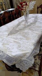 مفرش سفرة تركي فخم بتطريز راقٍ ابيض رصاصي – مقاس 130×225 سم