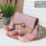 شنطة يد رصاصي أناقة كلاسيكية بلمسة ذهبية