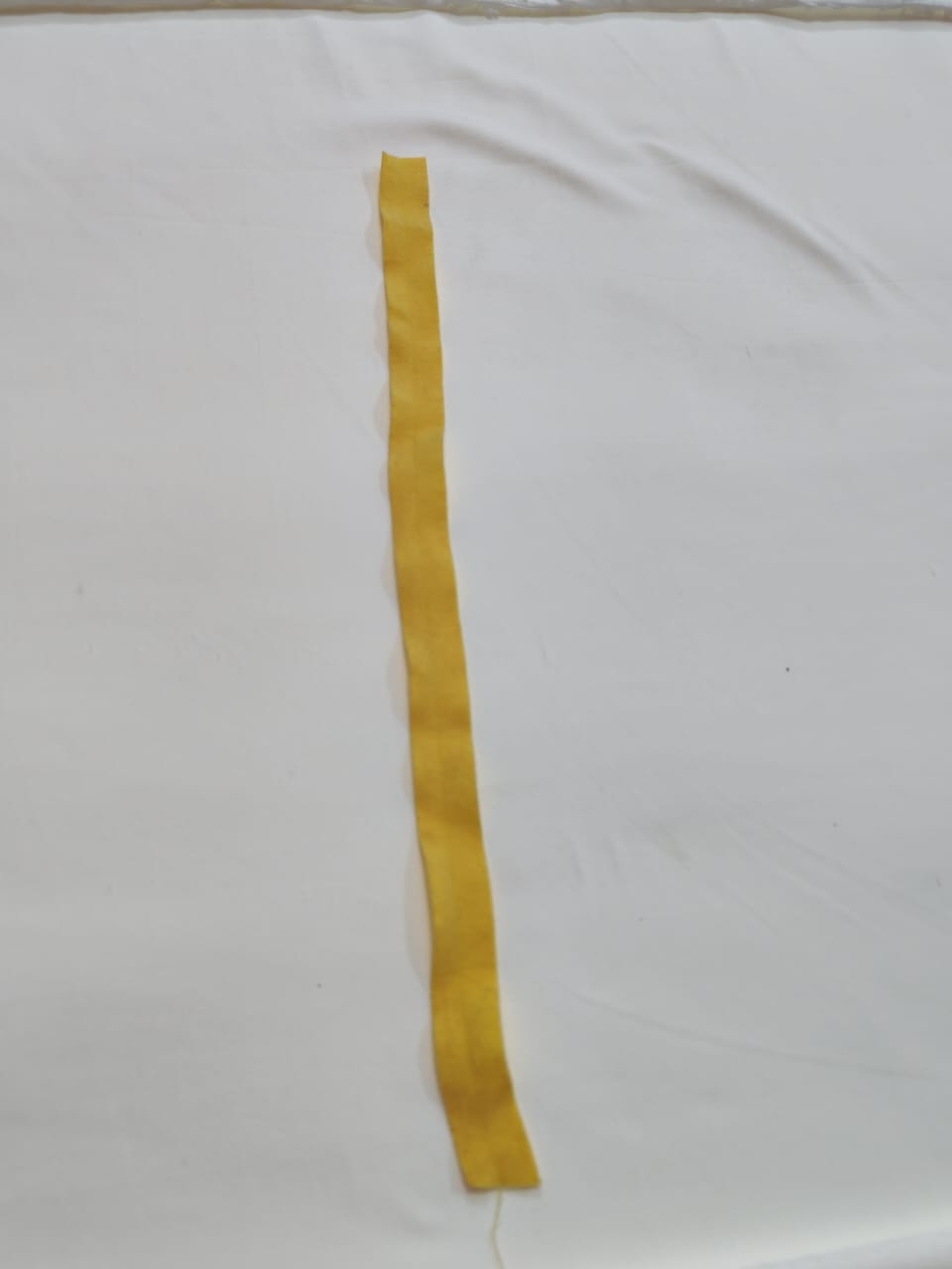 WhatsApp Image 2025-12-10 at 11.41.48 (1) استيك ساندويتش اصفر - الصورة 1