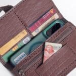 ⁦محفظة تيما بني⁩ - الصورة ⁦2⁩