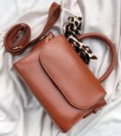 5 × شنطة كروس سكارف بني