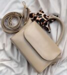 5 × شنطة كروس سكارف فستقي