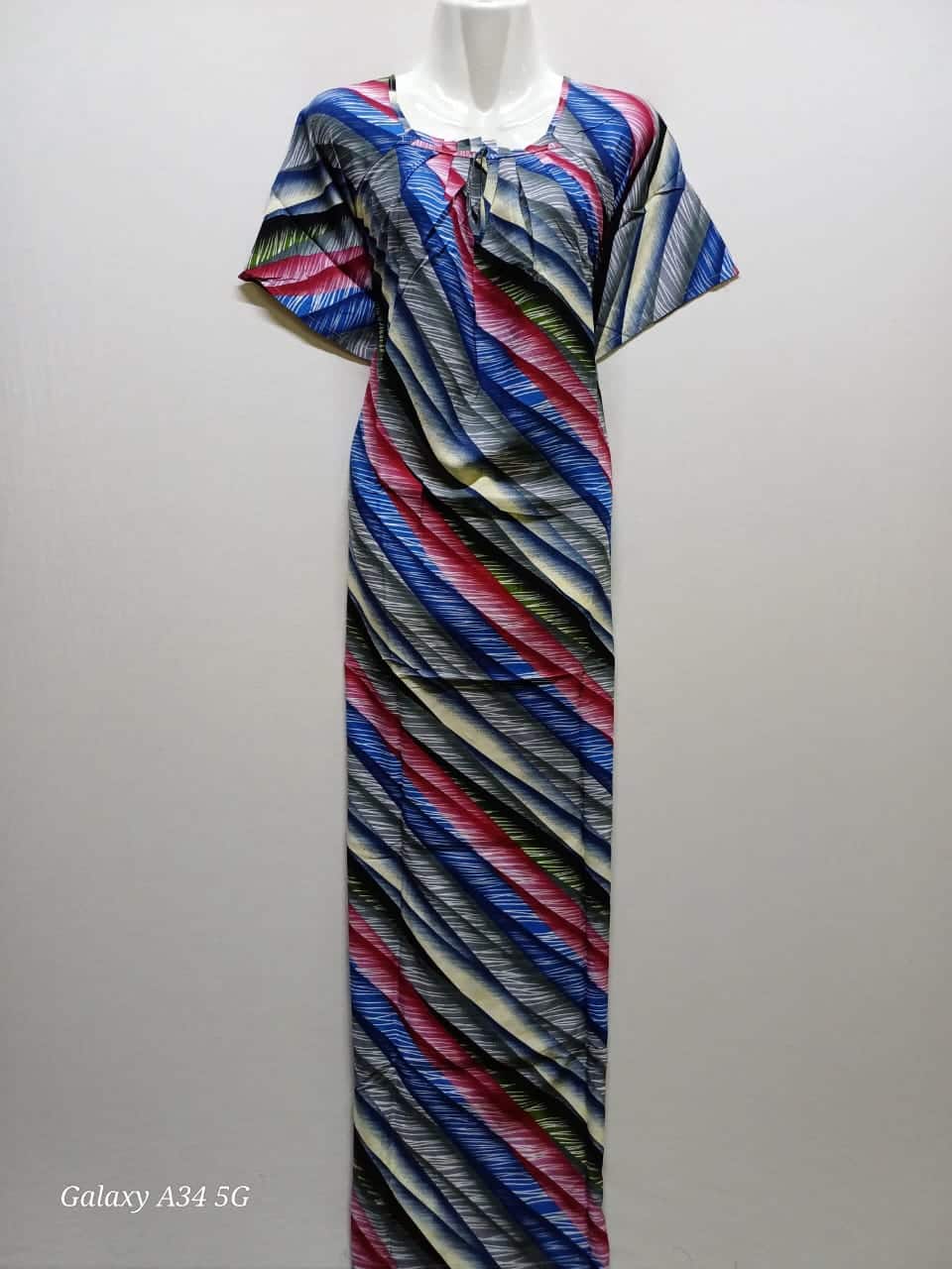 WhatsApp Image 2026-02-10 at 14.57.55 50 قطعة × جلابيات فسكوز مستورد نص كم ازرق - الصورة 1