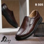 1 كرتونه×حذاء رجالي كاجوال جلد طبيعي بني كود B-505