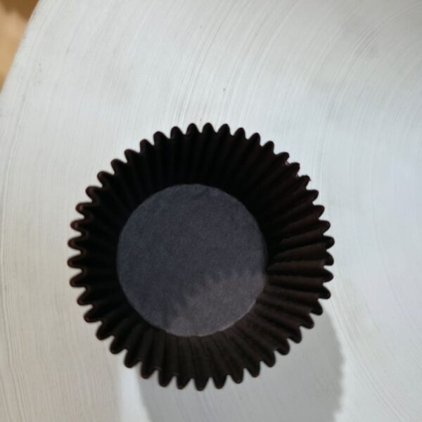 ورق كب كيك رقم 9 بني شوكولاته -5 باكو