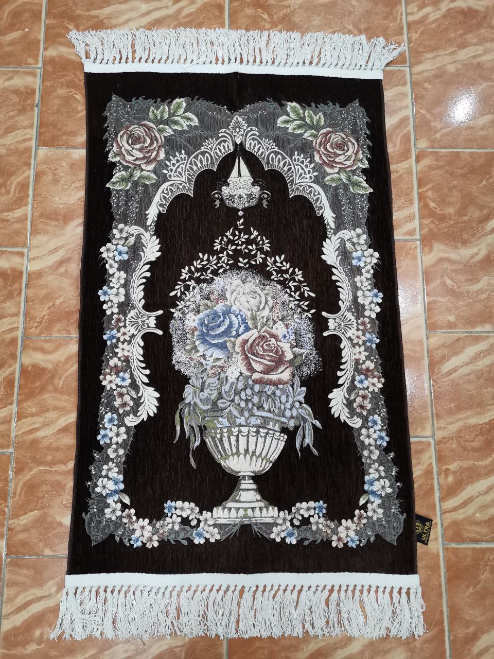 WhatsApp Image 2026-06-17 at 08.24.38 (3) سجاد صلاة مخمل تركي جوبير بنقشة زهور الأوبيسون البني - الصورة 1