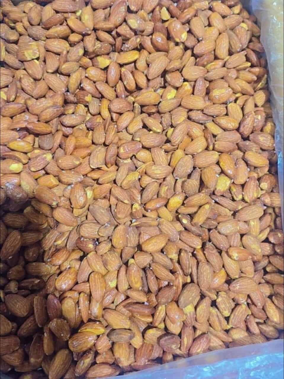 لوز طبيعي فاخر 5 كيلو لوز طبيعي فاخر 5 كيلو